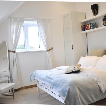 The Acorns Apartment Марлоу Екстериор снимка
