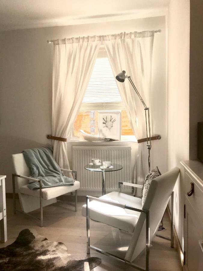 The Acorns Apartment Марлоу Екстериор снимка